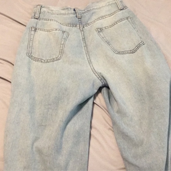 Fashion nova wide leg light ripped jean - Picture 5 of 7